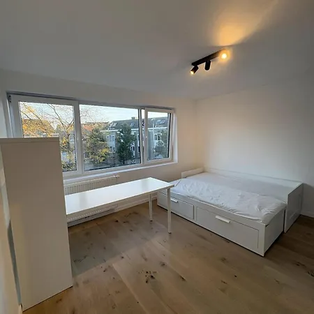 Brand New Furnished Lejlighed *